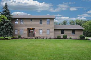 5575 Roesland Dr, Galena, OH 43021-9768