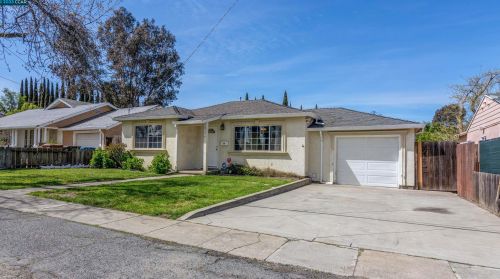 224 Madison Ave, West Pittsburg, CA 94565-3312