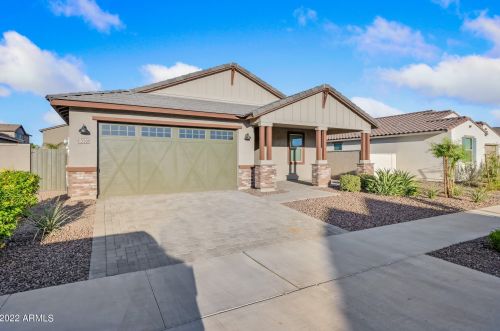 13501 142nd Dr, Sun City, AZ 85379-8748