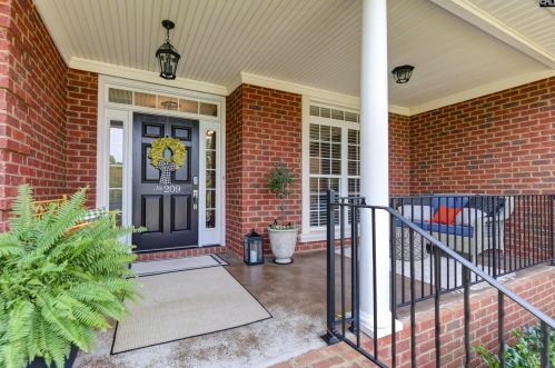 209 Shoal Creek Dr, Lexington, SC 29072-7272