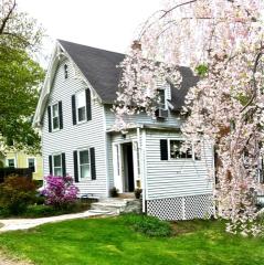 220 Rockwell St, Winsted, CT 06098-1958