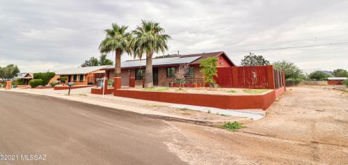 6733 Starshine Dr, Tucson, AZ 85741-2424