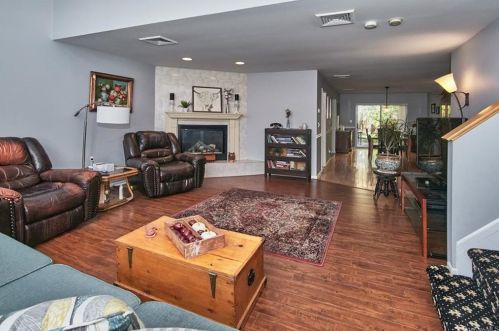 30 Village Cv, Warwick, NY 10990-1456