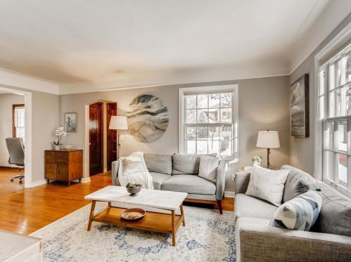 4012 Ewing Ave, Minneapolis MN 55410-1020 exterior