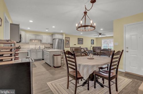 333 Franklin Way, Lees Cross Roads PA  17257-7939 exterior