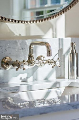 577 Jobel Dr, Tavistock NJ  08033-1034 exterior