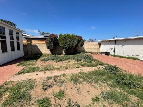 1333 Nashville St, San Diego CA 92110-3712 exterior