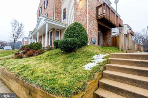 12614 Kempston Ln, Woodbridge, VA 22192-5070