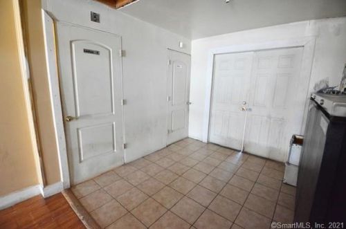 315 Nichols, Bridgeport CT 06608-2708 exterior