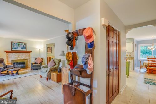 163 Continental Dr, Dover, DE 19904-2654