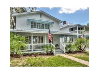 312 Tremain St, Mount Dora, FL 32757-5647