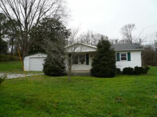 300 Russell St, Winchester, TN 37398-1239