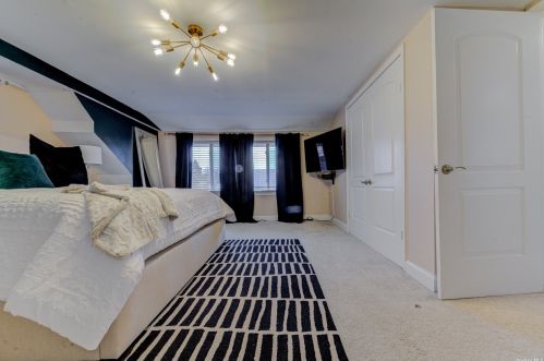 5 Monaco Ave, Floral Park NY  11003-4209 exterior