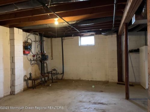 31 Miller Rd, Lakewood NJ  08701-2919 exterior