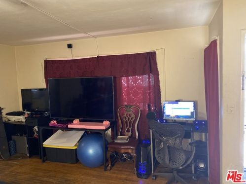 1422 98th Ave, Oakland CA  94603-2502 exterior