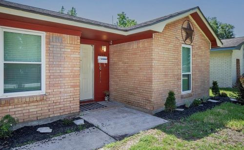 4205 Baron Ln, Deer Park TX  77536-6284 exterior