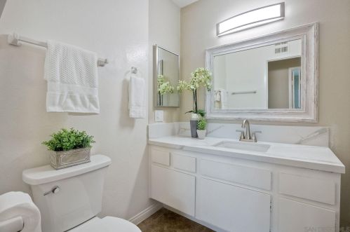 11271 Zapata Ave, San Diego CA 92126-1722 exterior