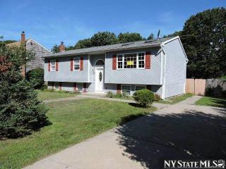 63 Palmetto Dr, Smith Point, NY 11967-4126
