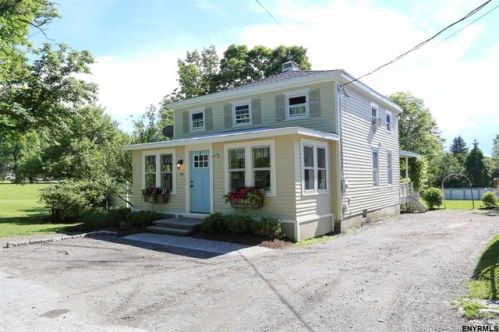 164 Maple Ave, Braman Corners, NY 12053-2841