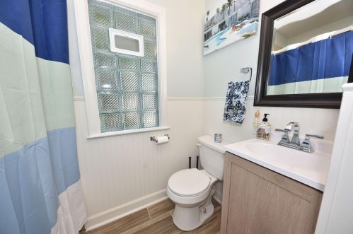 7544 Nash St, Milwaukee WI  53216-1923 exterior