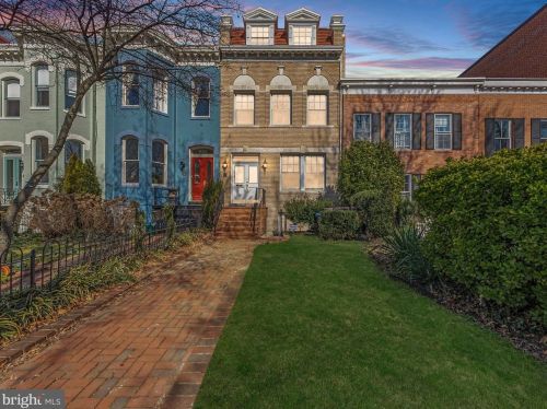 916 Capitol St, Washington DC 20003-1533 exterior