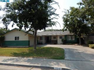 130 Bryant Ct, Exeter, CA 93221-1956
