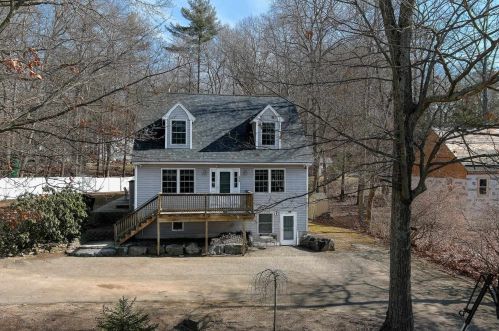22 Blake Rd, Salem, NH 03079-1743