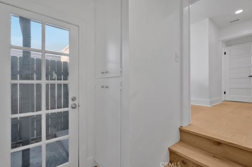 307 Fernando St, Newport Beach CA  92661-1236 exterior