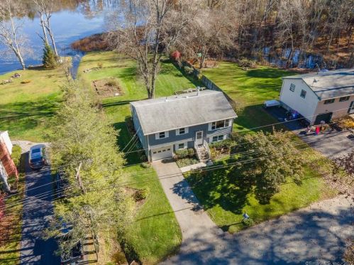 10 Lynn Dr, Norwich, CT 06351-9121
