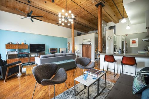125 Main St, Newmarket, NH 03857-1600