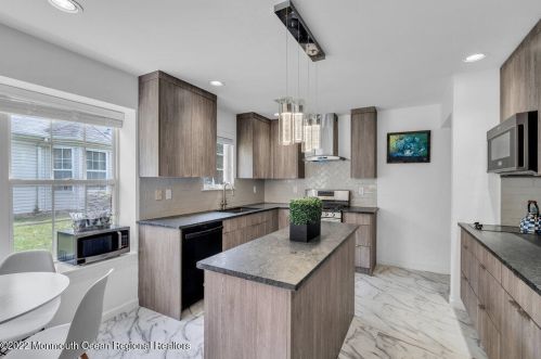 26 Casco Ct, Lakewood NJ  08701-5779 exterior