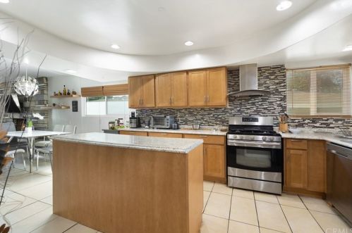 1300 Sumner Ave, Lake Elsinore CA  92530-3216 exterior