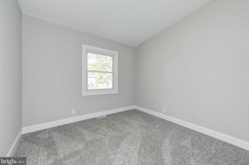 213 Florence Ave, West Deptford NJ  08093-2025 exterior