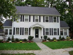 83 Larchmont Ave, Newton, MA 02468-2013