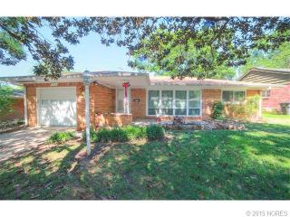 704 Yale Dr, Bartlesville, OK 74006-8620