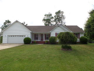 176 Prosperity Dr, Baxter, TN 38544-3621