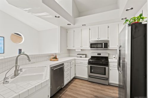 11137 Provencal Pl, San Diego, CA 92128-3667