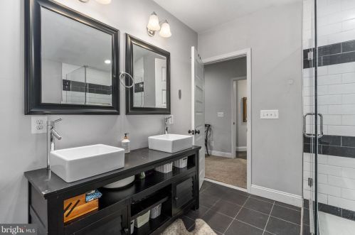 209 Prince Edward St, Fredericksburg VA  22401-6034 exterior