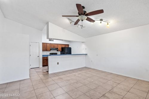 996 Lyman Ln, Tucson, AZ 85704-3763