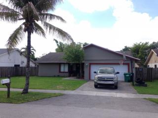 12734 112th Ter, Miami, FL 33186-4721