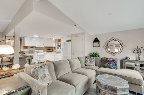 75 Monte Vis Ln, Sedona AZ 86336-5580 exterior