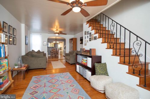 4324 Fleming St, Philadelphia, PA 19128-4924