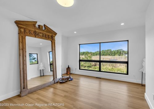 49 Cherokee Ln, Bricktown NJ  08724-4405 exterior