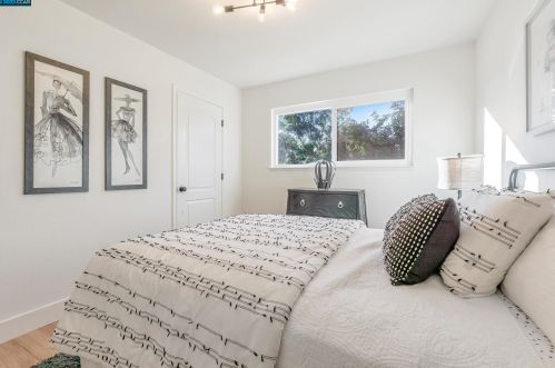 1177 Coad Ct, West Pittsburg CA  94565-6204 exterior