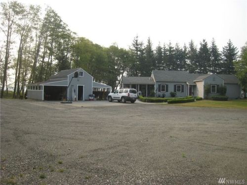 7898 Lavender Ln, Ferndale, WA 98248-7716