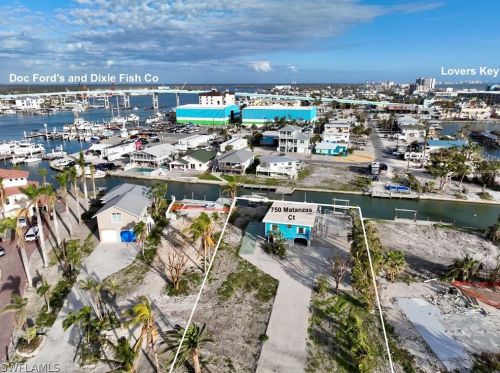 750 Matanzas Ct, Fort Myers Beach FL  33931-2120 exterior