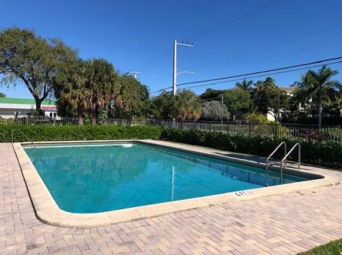 2309 Federal Hwy, Boynton Beach, FL 33435-7749