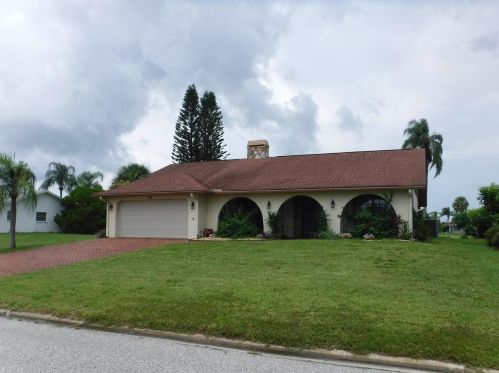 86 Oakland Hills Pl, Placida, FL 33947-2256