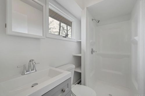 37 Emperor Ln, Montgomery NY  12549-1919 exterior