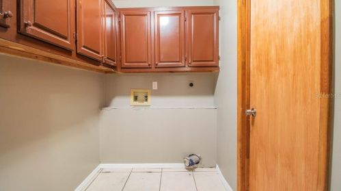 28 Cedar Dr, Davenport FL 33837-9783 exterior